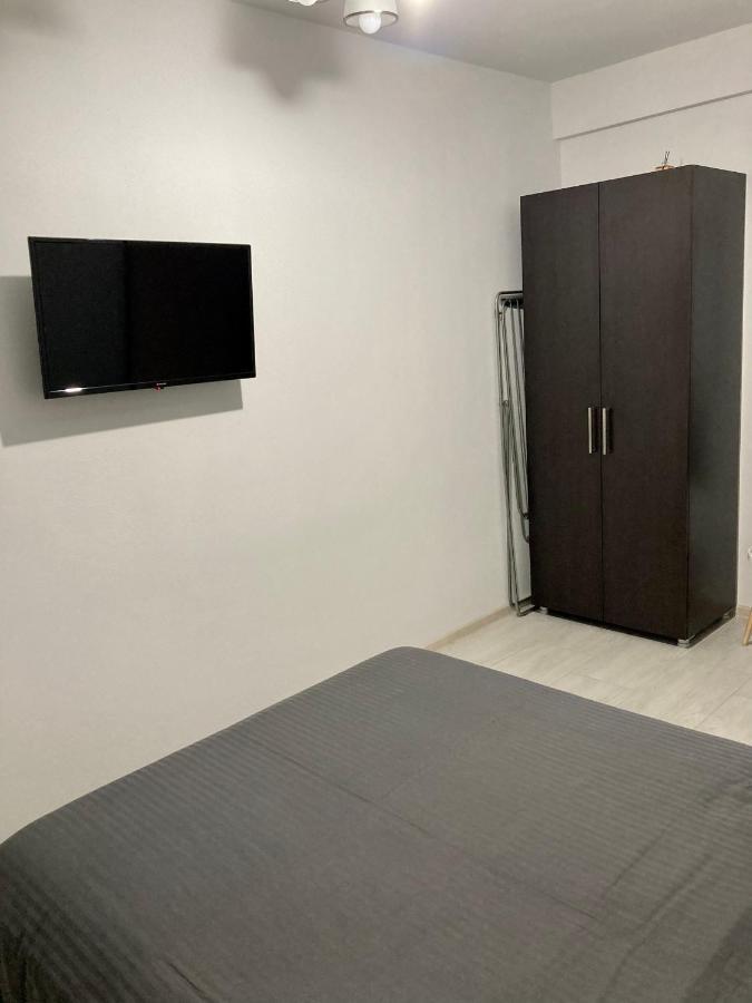 Apartament Luca Apartment โดรเบตา-ตูร์นู เซเวริน ภายนอก รูปภาพ